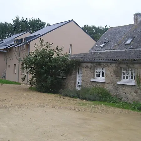 Logis Relais De Kergou Ξενοδοχείο