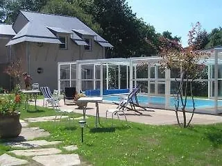 Logis Relais De Kergou Ξενοδοχείο 3*